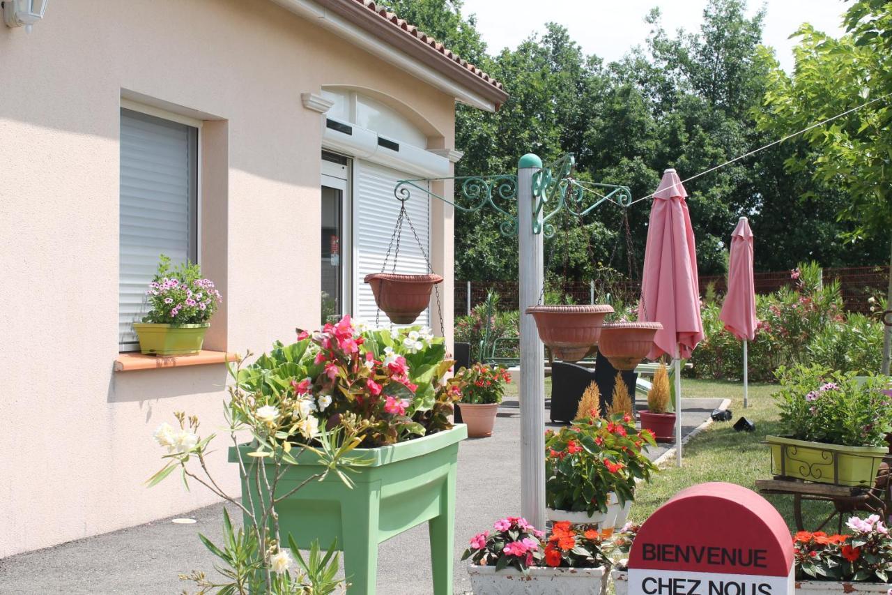 B&B La Garona Saint-Nicolas-de-la-Grave Buitenkant foto